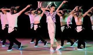 鬼步舞谁教程 快来看看