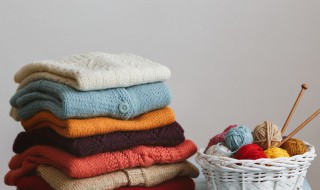 毛衣领子太高怎么改短 怎么把高领毛衣改成低领