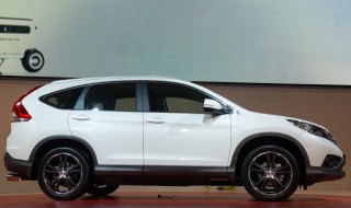 crv如何拆后排座椅 本田CRV如何拆掉后排座椅