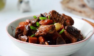 酱焖鸭详细做法 酱焖鸭怎么做好吃