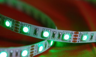 led灯条怎样接线图 LED柜台灯条怎样安装