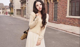 杏色长裙配什么上衣 杏色的裙子可以配什么上衣