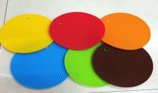 用橡皮泥怎样做杯垫 具体步骤