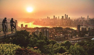 梦见站在高处往下看 这有什么解释