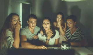 适合情侣看的恐怖片 快和对象一起看