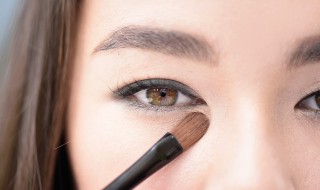 初学者化妆的六个步骤 你学会了吗