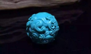 什么是绿松石 绿松石是一种优质玉材