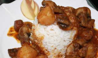 牛肉黄豆盖浇饭如何做 怎么做牛肉黄豆盖浇饭