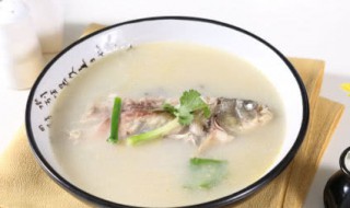 家庭炖鲫鱼方法 炖鲫鱼的家常做法