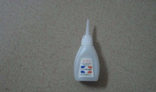 蹭上大力胶怎么处理啊 蹭上大力胶怎么办