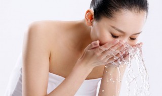 去除皮肤油污小窍门 去除皮肤油污小窍门简述
