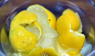 橙子皮泡水浇花方法 如何用橙子皮泡水浇花