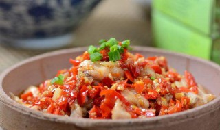 如何做剁椒蒸鸡块 剁椒蒸鸡块的简单做法