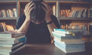 遍体鳞伤是什么意思 遍体鳞伤造句