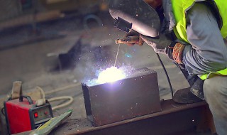 电焊操作方法 如何操作电焊