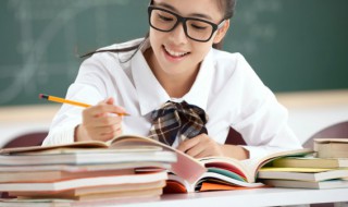 泛观博取不若熟读而精思的意思 泛观博取不若熟读而精思这句话如何解释