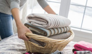 送衣服代表什么意思 送衣服代表是什么意思