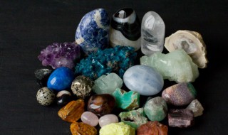 石头的密度是多少 石头的密度高吗