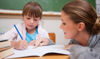 早起的鸟儿有虫吃下一句是什么 有关早起的鸟儿有虫下一句