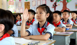 酬乐天扬州初逢席上见赠原文及翻译 酬乐天扬州初逢席上见赠古诗原文翻译介绍