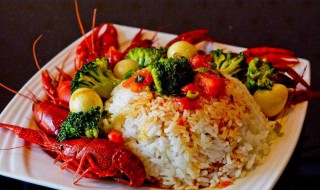 龙虾盖饭家常做法 一起学起来吧