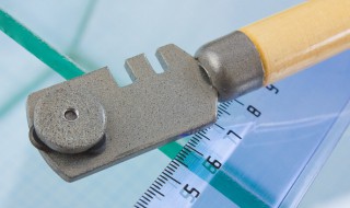 自己划玻璃怎么磨边 玻璃磨边的详细方法