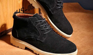 男式黑色翻毛皮鞋搭配 教你三种时尚搭配