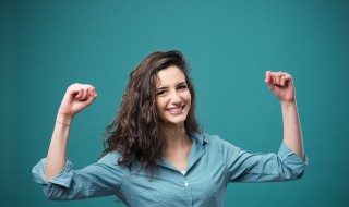 女士衬衣穿搭技巧 时尚又美丽