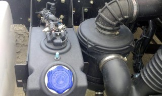 大货车为什么要加尿素 原来是这样的原因