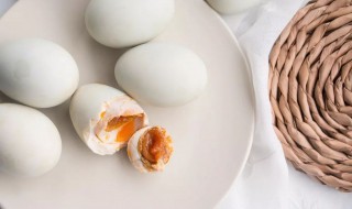 海鸭蛋怎么腌制 原来这样腌制会比较好吃