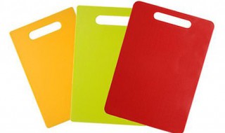 荧光塑料菜板有害吗 有什么在里面