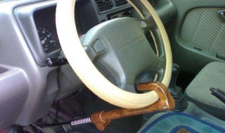 汽车自动锁了怎么办 你可以这样做