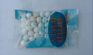 衣服有防蛀防霉片剂怎样消除味道 防蛀防霉片一次应该放多少