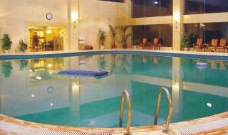 石龙游泳池清洗 PH值多少