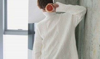 男生宽松毛衣怎么搭 教你搭配