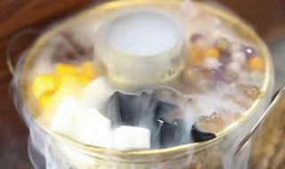 甜品火锅做法 自带5毛钱特效的糖水捞火锅