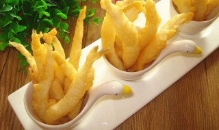 炸小银鱼做法图解 酥脆鲜香味道鲜美