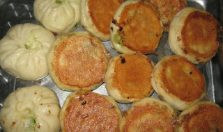 烫面水煎包的做法 烫面水煎包怎么做