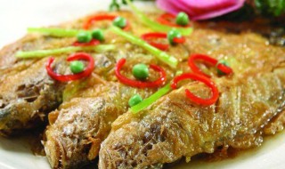 双椒黄花鱼做法图解 做起来很容易