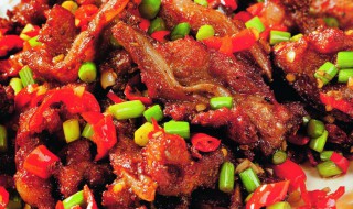 蜜汁猪脆骨家常做法 原来这样做最好吃