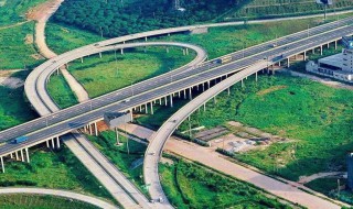 考完驾照多久能上高速 考完驾照一年之后能上高速