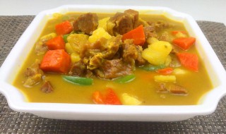 咖喱炖土豆牛腩怎样做 如何做出好吃的咖喱土豆牛腩