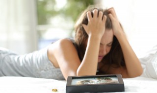 恨铁不成钢的心情句子 表达对一个人恨铁不成钢的句子