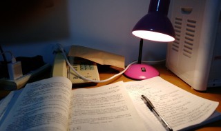 轻伤不下火线是啥意思 轻伤不下火线意思解释