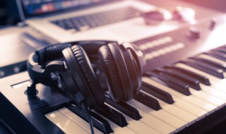 想不到这一生到底是图什么求歌名 歌词想不到这一生到底是图什么是哪首歌