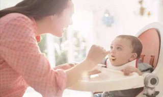 防止宝宝嘬手的方法 防止宝宝嘬手的方法推荐