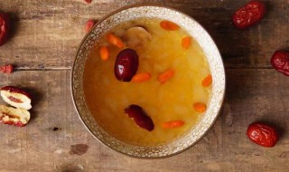 雪蛤银耳汤如何做 怎么做汤才不会苦呢