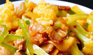 花菜和什么菜搭配好吃 花菜和瘦弱一起搭配好吃以及做法