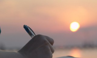 简短的高冷的的说说 高冷句子范文