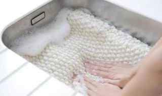 羊绒衫怎么洗最好 羊绒衫的清洗方法